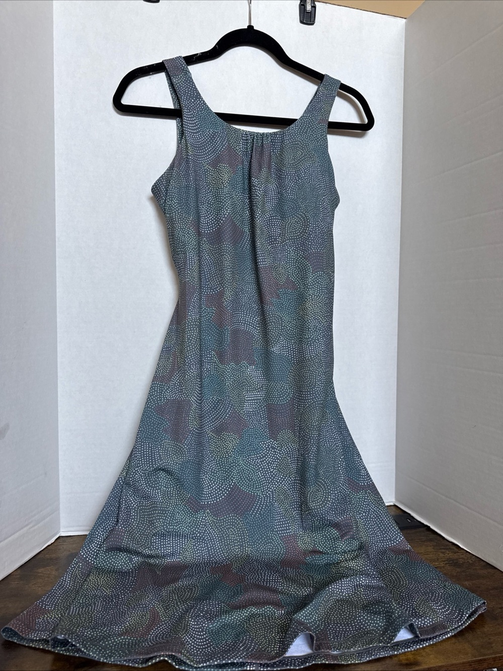 prANA Skypath Performance Dress Size Medium Blue Dotty Removable Cups